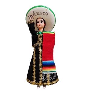Vintage Mexico Spanish lady doll collectible